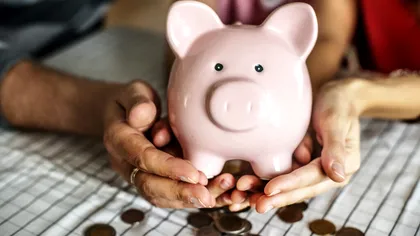 De ce băncile olandeze le recomandă clienților să își țină banii acasă