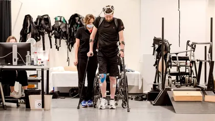 Un cip cerebral i-a redat unui bărbat capacitatea de a merge doar prin puterea gândului