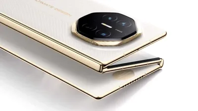 Huawei lansează Mate XTs, noul său telefon trifold de 2.500 de dolari, pentru a-și consolida revenirea