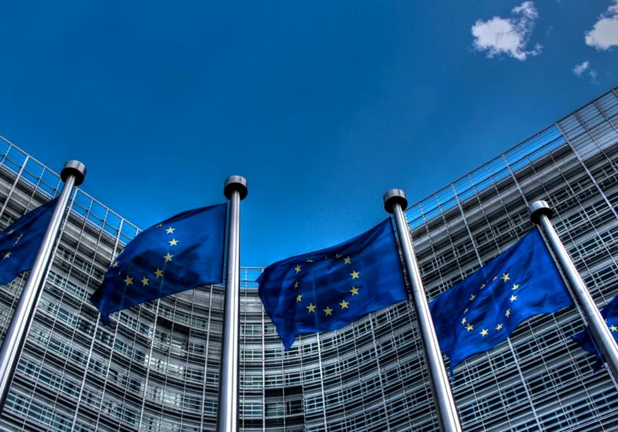 Comisia Europeană a semnat acordul SAFE cu România: 16,68 miliarde de euro pentru apărare şi infrastructură strategică