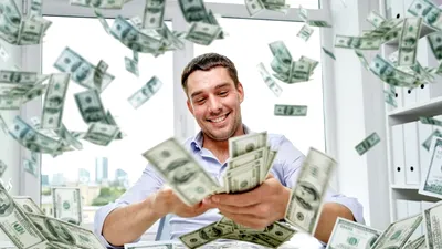 Topul celor mai bine plătiți CEO din America în 2024. Sume record au intrat în posesia executivilor anul trecut