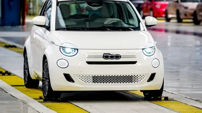 Noul model hibrid de la Stellantis care costă 17.000 de euro, soluția pentru redresarea producției din Italia