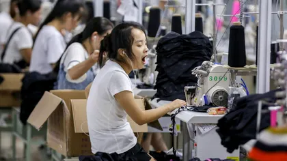 China declară război culturii „996”: companiile îi trimit acasă pe angajați înainte de miezul nopții