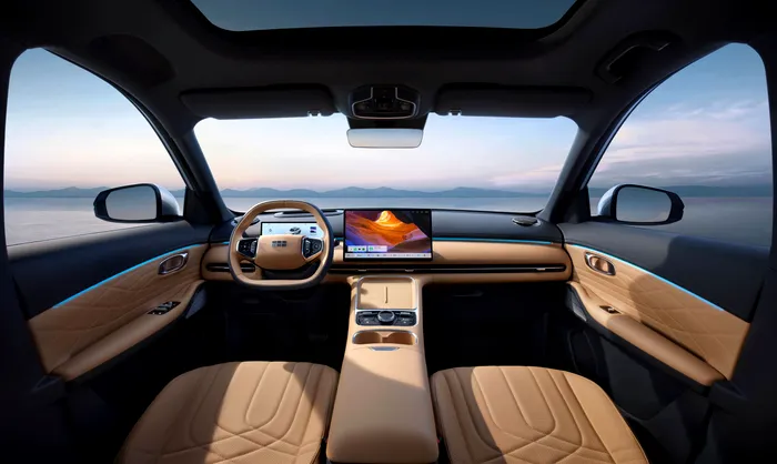 Noul Geely Starray EM-i a ajuns în România. Cât costă SUV-ul PHEV?