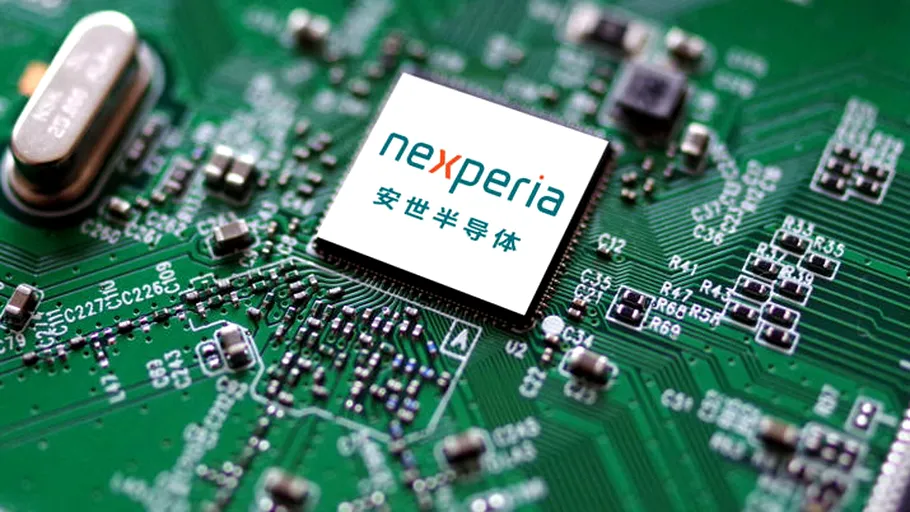 Nexperia suspendă livrările de waferi esențiali în producția de cipuri