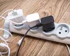 Cât te costă să ții încărcătorul telefonului mobil conectat permanent la priză?