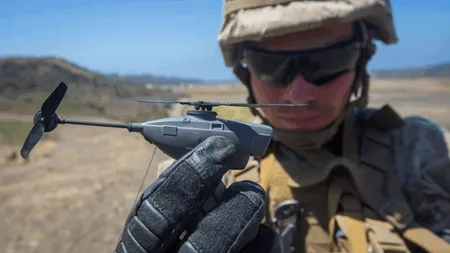 Forțele Aeriene ale SUA dezvoltă o nouă generație de mini-drone dotate cu cipuri AI care imită arhitectura neurală a creierului uman
