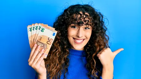 De ce este bine să avem mereu bani cash în casă