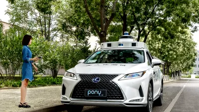 Siguranța vehiculelor autonome, incertă: un robotaxi Pony.ai a luat foc din senin
