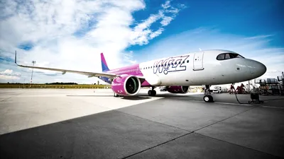 Wizz Air taie mai multe curse din România. Ce rute dispar