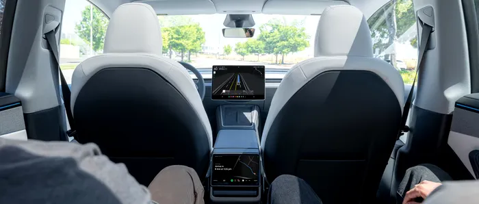 Robotaxiurile Tesla stârnesc îngrijorări după abateri grave în trafic (VIDEO)