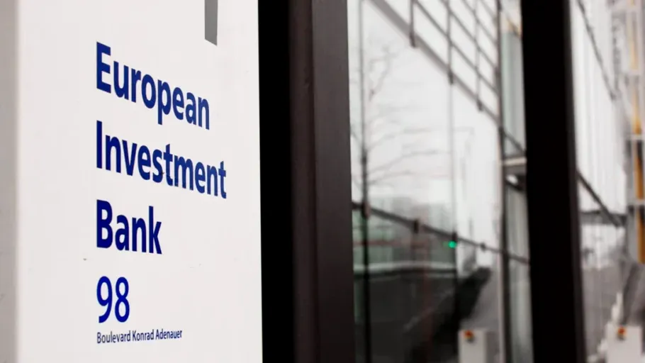 UE crește plafonul pentru Banca Europeană de Investiții la 100 de miliarde de euro