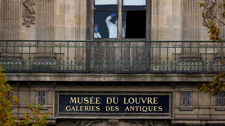 Doi suspecți au fost arestați în cazul jafului de bijuterii de la Muzeul Luvru din Paris