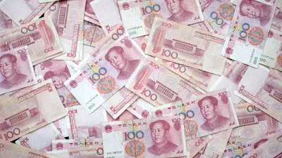 Rusia se împrumută în yuani chinezești pentru prima dată în istoria sa, pentru a acoperi deficitul bugetar