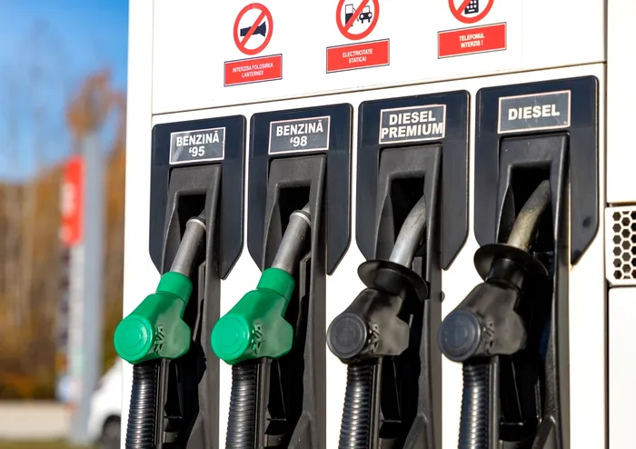 Petrom ajustează din nou prețurile la benzină și motorină