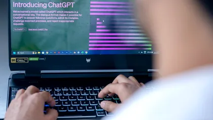 Căutările de cadouri de Crăciun cu ajutorul AI devin motorul cu cea mai rapidă creștere a traficului online