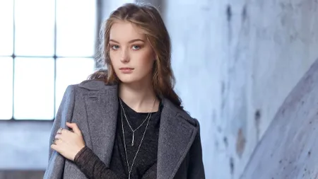 A renunțat lumea la culorile calde și intense? Tendința spre tonuri neutre în design și marketing, analizată de experți