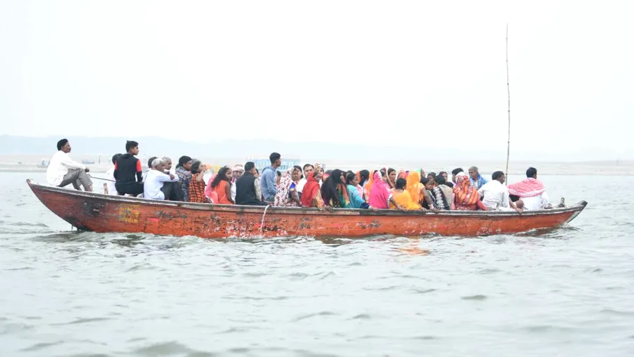 Azilanții. De la cei care voiau să scape din blocul comunist, la milioanele de migranți dintr-o lume globalizată