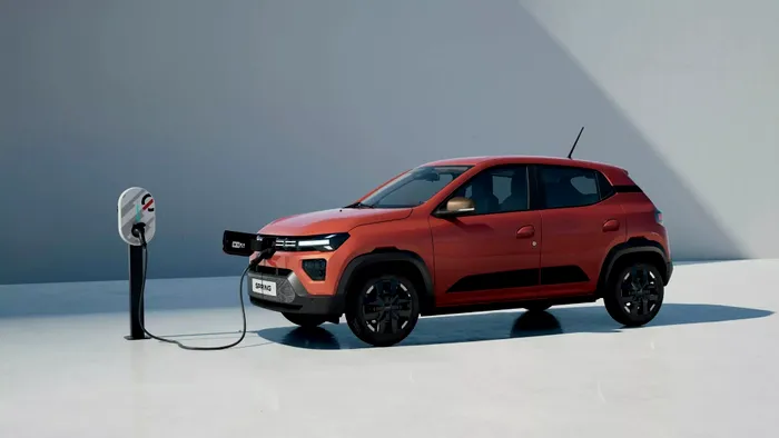 Cum răspund marii producători auto din Europa la atacul chinezilor pe segmentul EV-urilor mici
