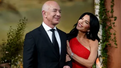 Multe zerouri și întruchiparea extravaganței miliardare. Care este averea lui Jeff Bezos: iahturi de jumătate de miliard, insule private și o nuntă de 20 de milioane de dolari!