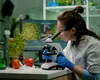 Big Pharma bate palma cu biotehnologiile chineze. China devine furnizorul-cheie pentru noile medicamente