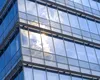 China uimește prin invenția unui geam care se curăță singur în câteva secunde. Tehnologia, bazată pe câmpuri electrice