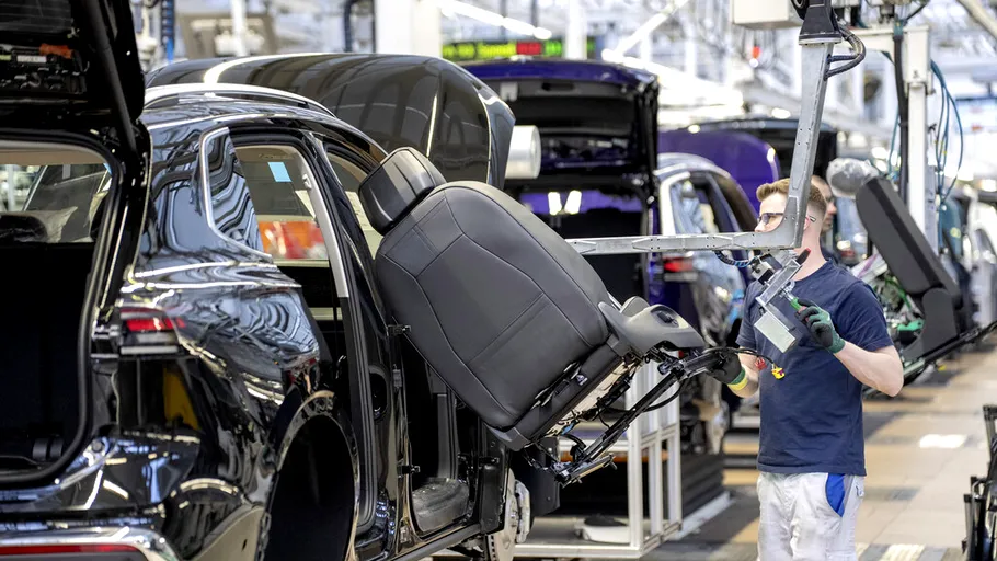 Industria auto germană îi cere lui Merz liberalizarea pieței chineze