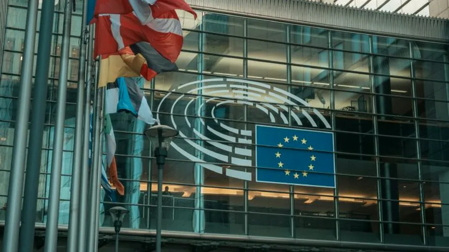 Europa își lansează noua strategie pentru inteligența artificială