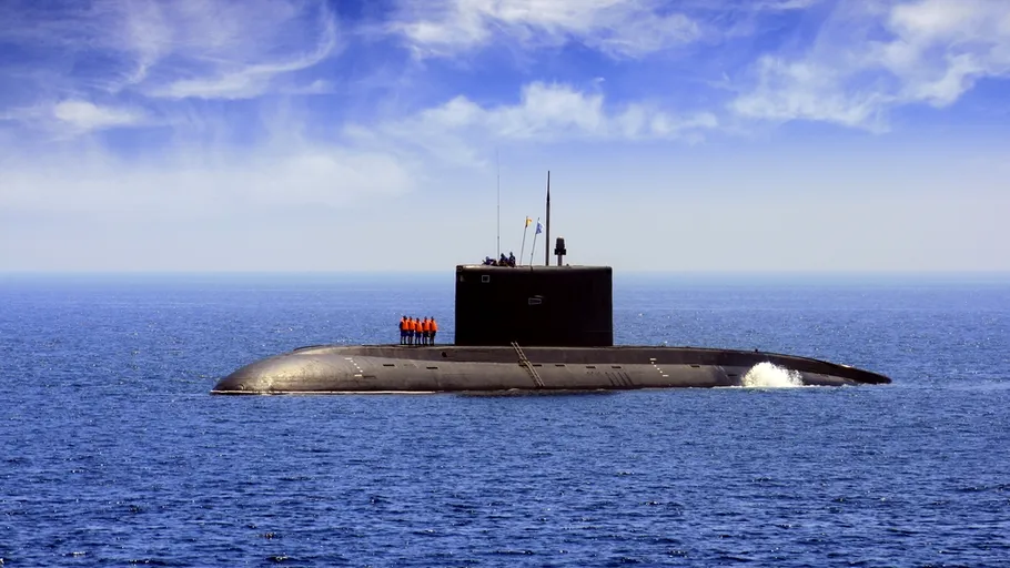 Franța lansează al patrulea submarin nuclear din clasa Barracuda