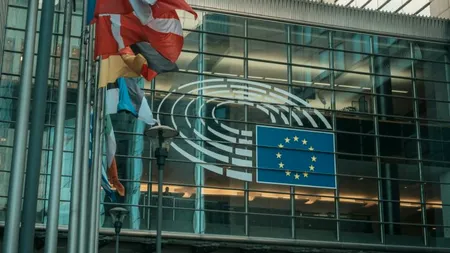 Europa își lansează noua strategie pentru inteligența artificială