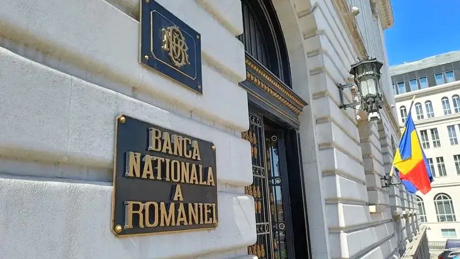 Sondaj BNR: Se mențin riscurile privind creditele acordate corporațiilor. Sectorul IMM, risc moderat