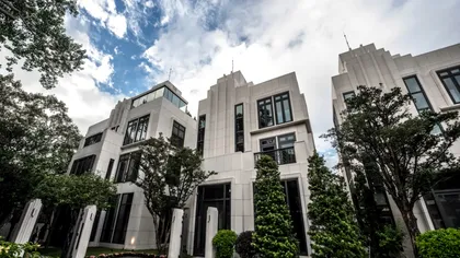 Casele „blestemate” care sperie Hong Kong-ul: superstiția care doboară prețurile într-una dintre cele mai scumpe piețe imobiliare din lume