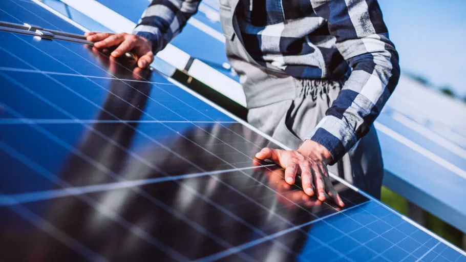 Eurowind a anunțat cea mai mare investiție solară din România: 175 mil. euro pentru un parc fotovoltaic în Dâmbovița