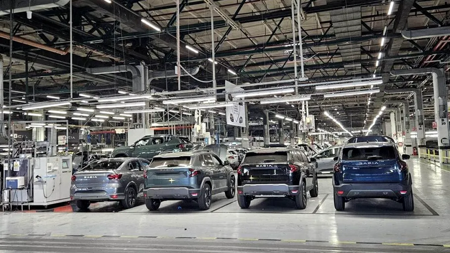 Dacia pregătește noi restructurări. Câți bani vor primi concediații?