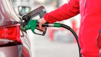 România analizează reducerea accizelor la carburanți. Guvernul discută mai multe scenarii în contextul scumpirilor