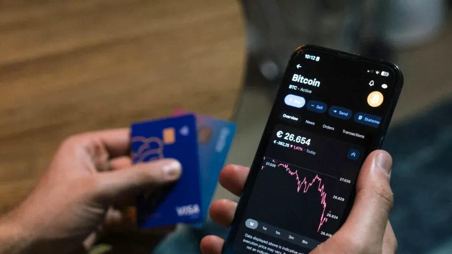 Revolut lansează în România conturi de economii pentru firme. Până la 4% dobândă anuală