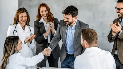 Săptămâna de lucru de 4 zile creşte producţia, iar angajații sunt mai motivați