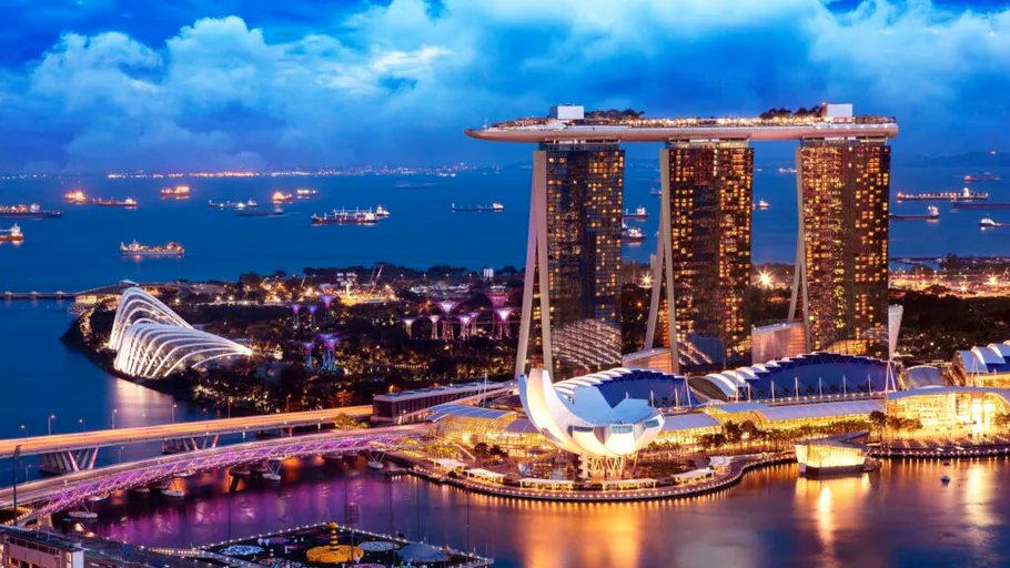 În Singapore, orașul luxului, angajații abia reușesc să-și acopere cheltuielile