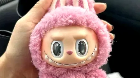 Sony a cumpărat drepturile de ecranizare pentru celebra jucărie Labubu și pregătește un film cu care vrea să spargă box-office-ul