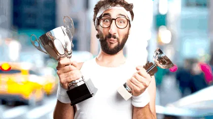 Cele mai penibile experimente științifice ale anului au fost premiate. Ig Nobel 2025, între lapte cu usturoi și vaci vopsite