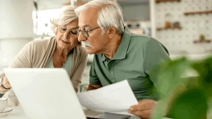 Guvernul a schimbat regulile de acces la Pilonul II de pensii. Cum și când beneficiază seniorii de bani din conturile acumulate