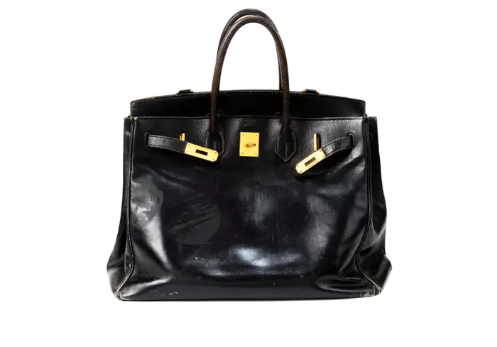 Prima geantă Birkin creată de Hermes, vândută la licitație pentru o sumă record