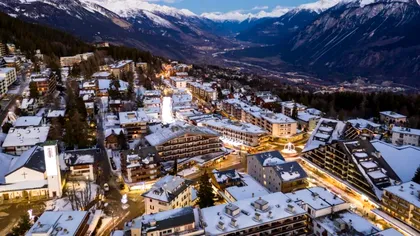 Un manager de restaurant din Crans-Montana rupe tăcerea: „Două controale în 10 ani” Cum funcționează protecția împotriva incendiilor în barurile elvețiene?