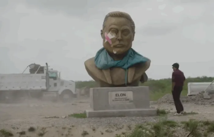 Elon Musk are o statuie la Boca Chica / Captură The Guardian