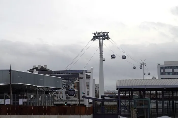 Francezii vor merge la serviciu în Paris cu telecabina