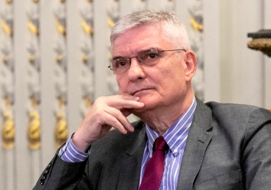 Dăianu: Majorarea taxelor era inevitabilă. Șeful Consiliului Fiscal spune că România poate evita noi impozite în 2027 dacă își ține deficitul sub control