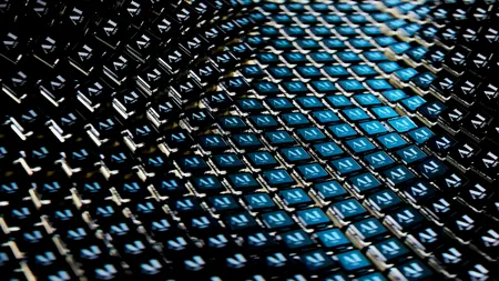 Peste 800 de personalități cer interzicerea „suprainteligenței” AI