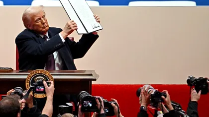 Ce este bine, și ce este rău, în ordinele semnate de Donald Trump, la ceremonia de învestitură. Depinde din ce direcție privești