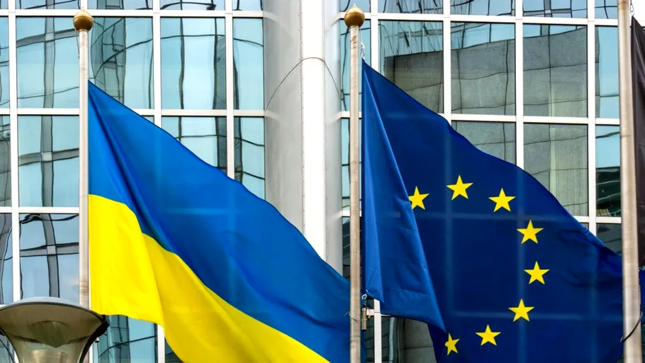 Pentru prima dată în trei ani, UE oferă mai mult ajutor militar pentru Ucraina decât SUA