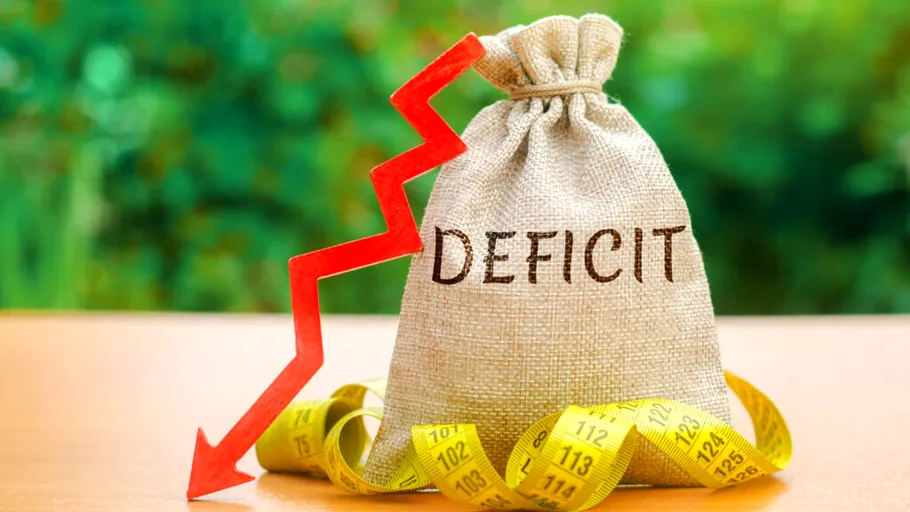 Deficitul bugetar a ajuns la aproape de 3% din PIB, dar este în scădere față de anul trecut: Tabloul complet al veniturilor și cheltuielilor statului